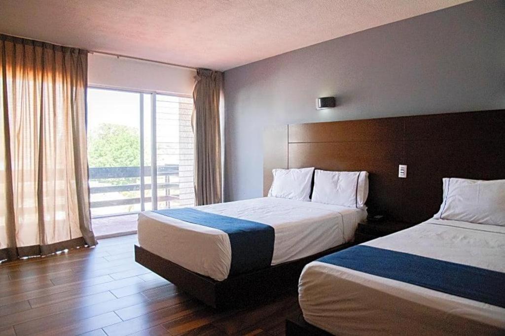 Hotel Portonovo Plaza Expo Zapopan Exteriör bild