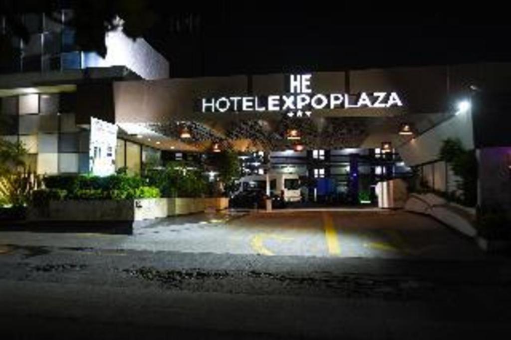 Hotel Portonovo Plaza Expo Zapopan Exteriör bild